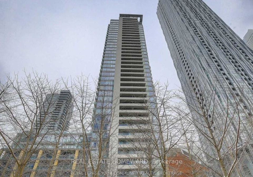 18-yorkville-avenue-toronto-ontario-c12684078