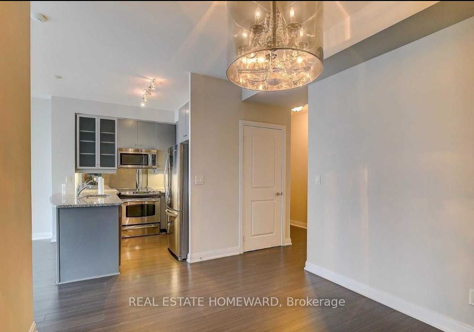 18-yorkville-avenue-toronto-ontario-c12684078