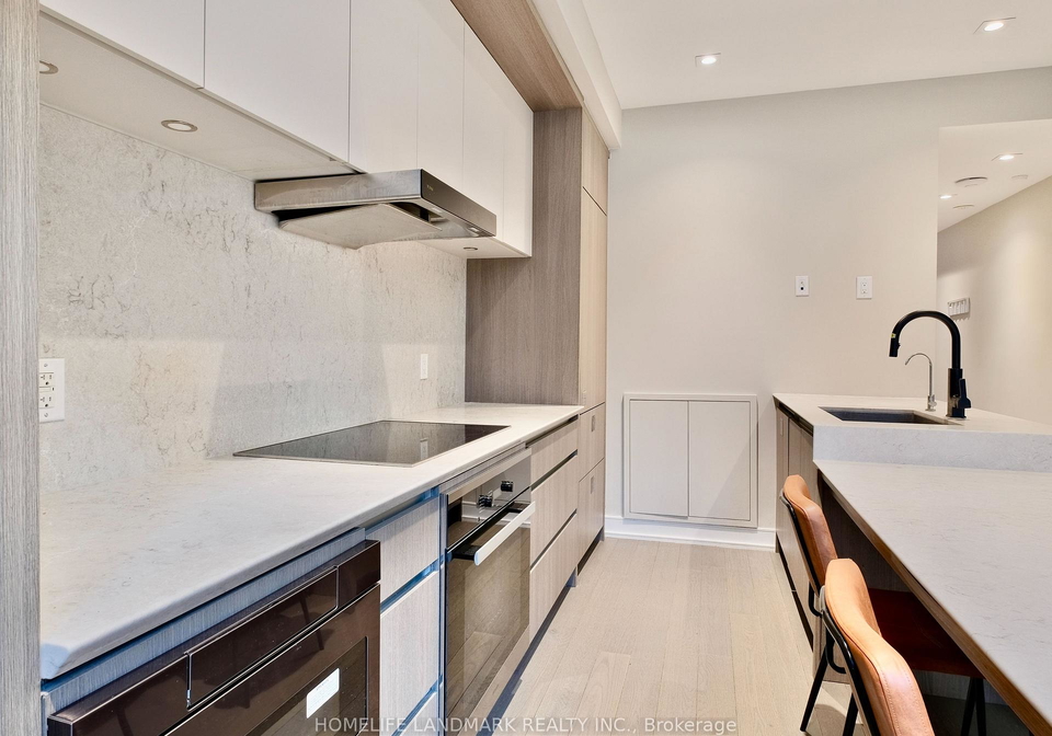 33-dundonald-street-toronto-ontario-c12684382