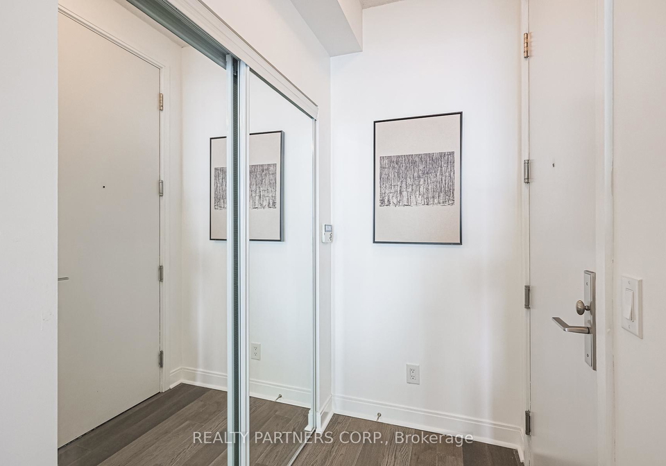 1-scott-street-toronto-ontario-c12684418