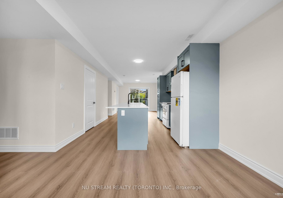 25-devondale-avenue-toronto-ontario-c12684426