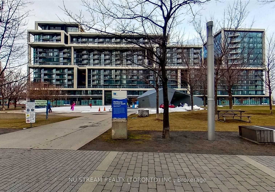 15-merchants-wharf-toronto-ontario-c12684646