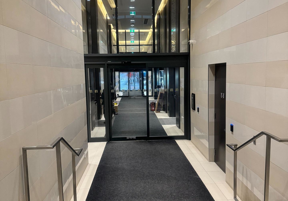 501-yonge-street-toronto-ontario-c12684736