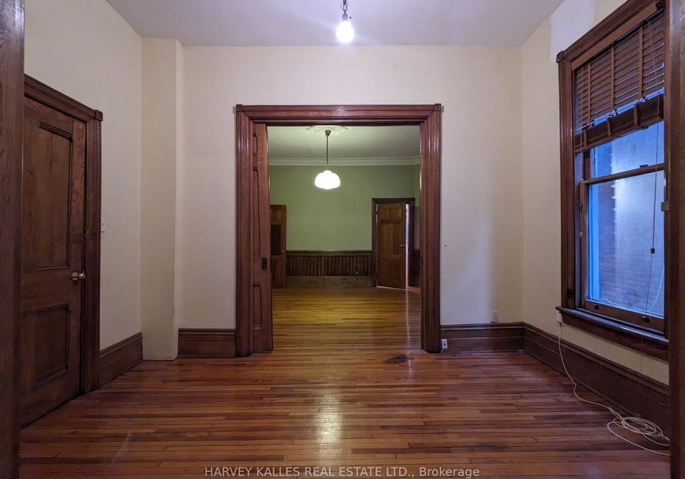 600-huron-street-toronto-ontario-c12684980