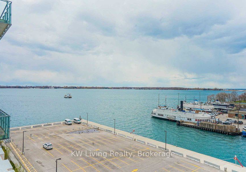 15-queens-quay-e-toronto-ontario-c12685024