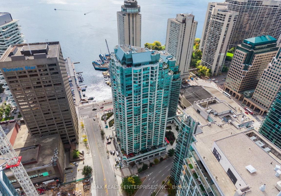 10-yonge-street-toronto-ontario-c12685026