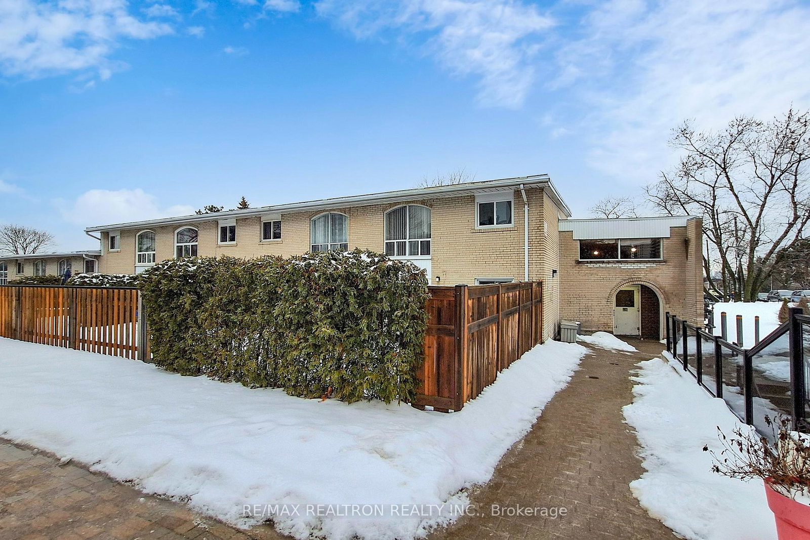 25-esterbrooke-avenue-north-york-ontario-c12685398