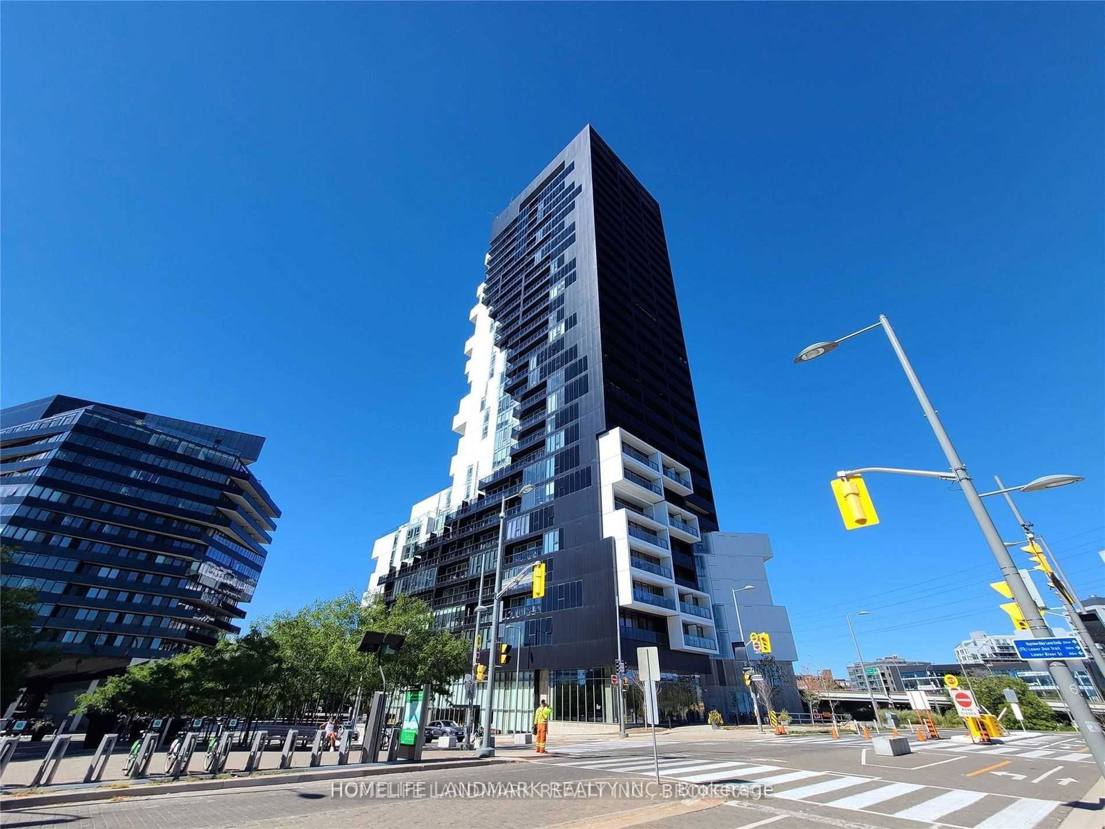 170-bayview-avenue-toronto-ontario-c12685556