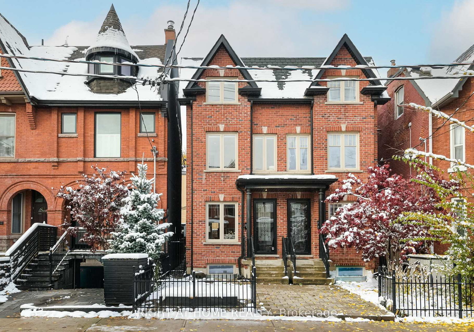 68a-oxford-street-toronto-ontario-c12685608