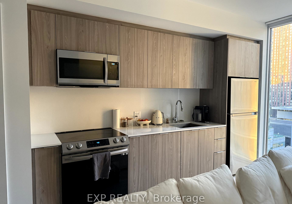 357-king-street-w-toronto-ontario-c12685748