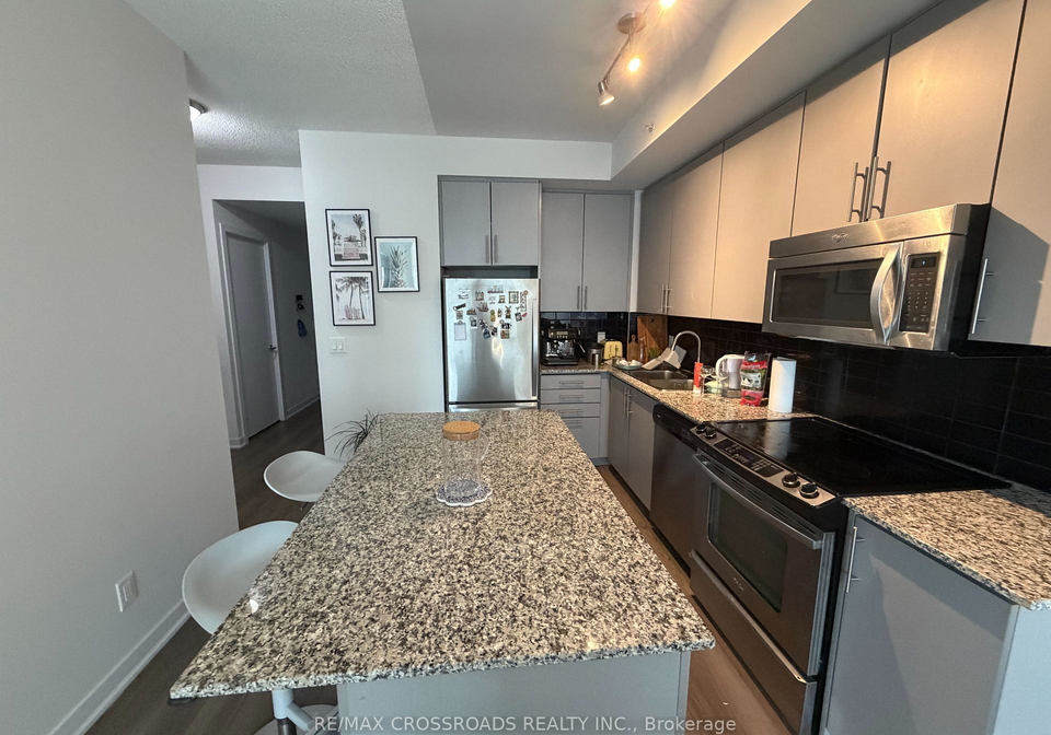 60-berwick-avenue-toronto-ontario-c12686116