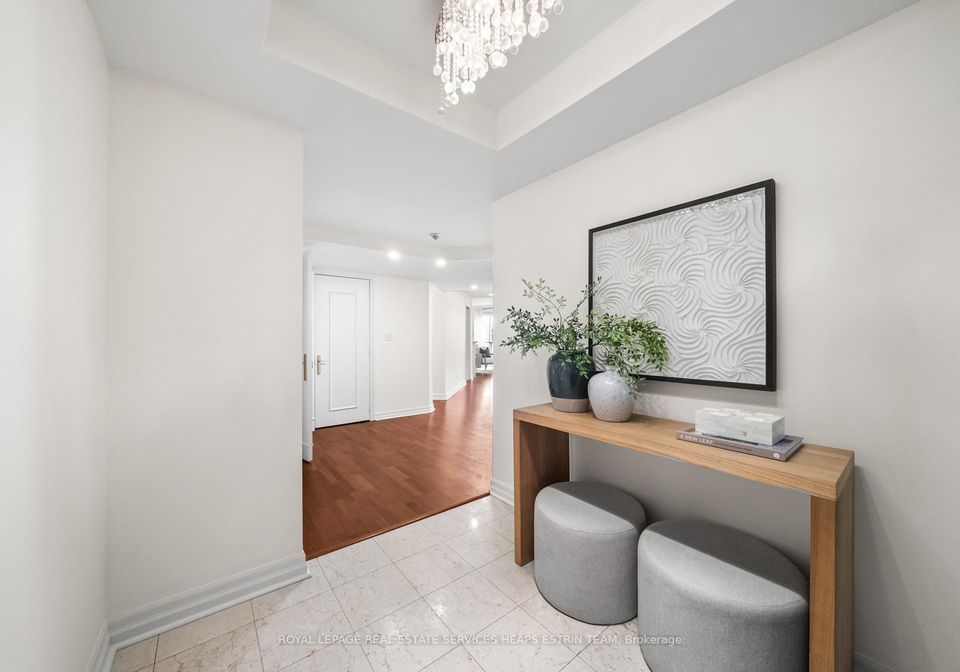 2727-yonge-street-toronto-ontario-c12686336