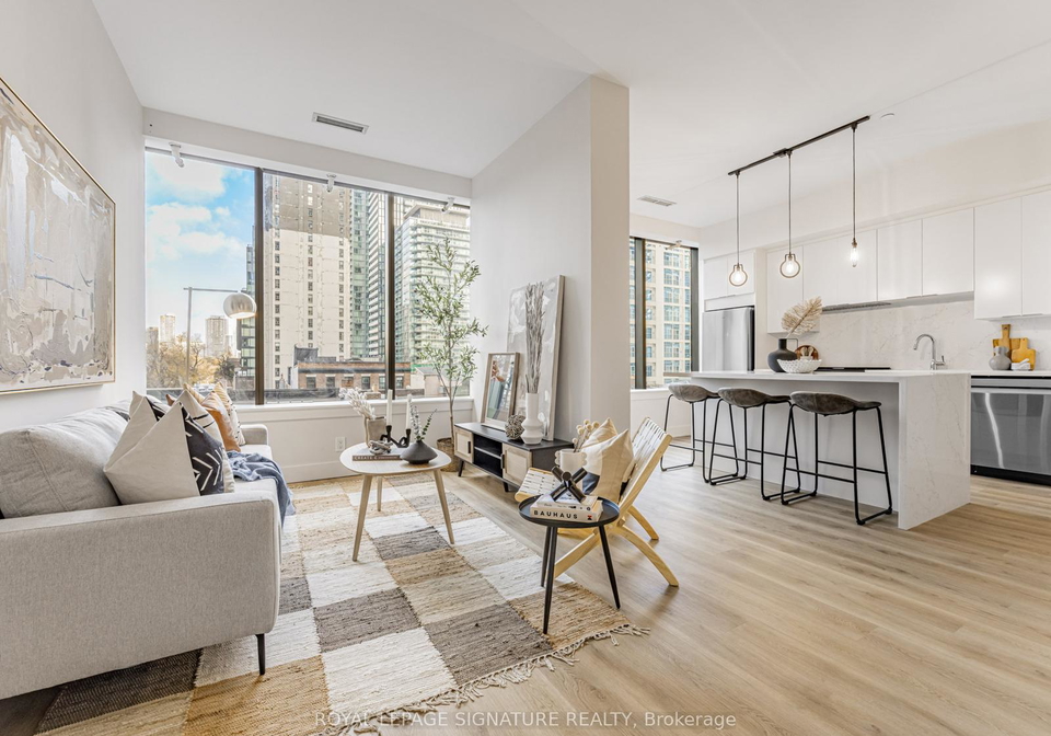 5-st-joseph-street-toronto-ontario-c12686972