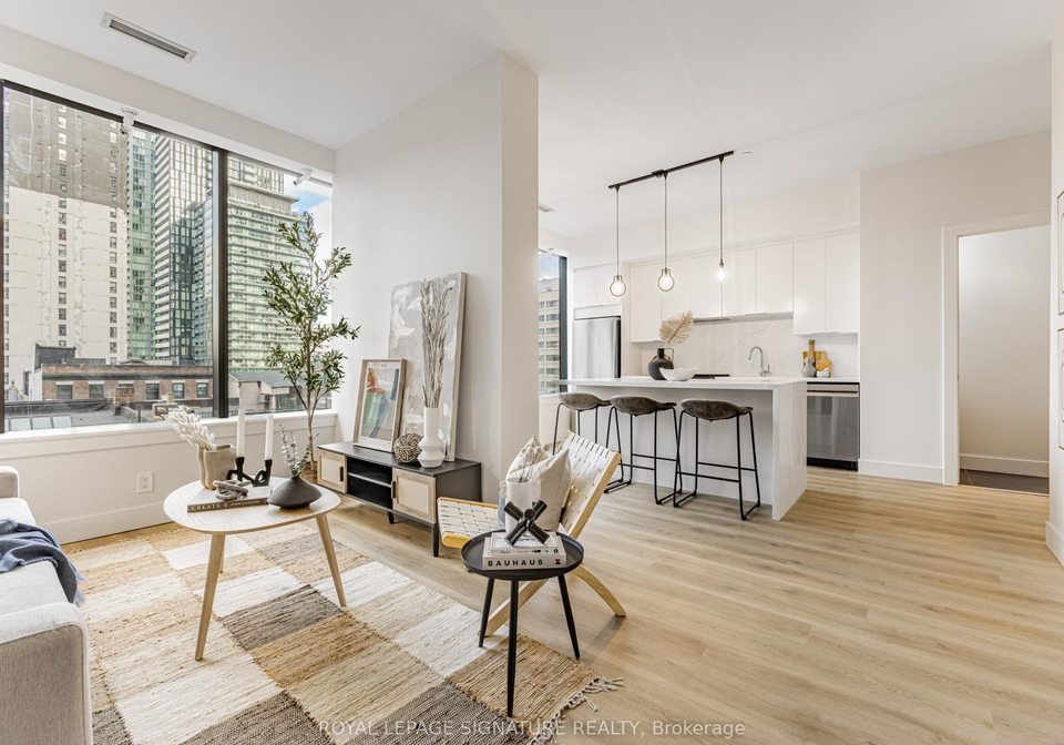 5-st-joseph-street-toronto-ontario-c12686972