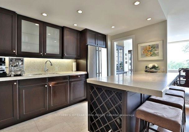 1-benvenuto-place-toronto-ontario-c12686980