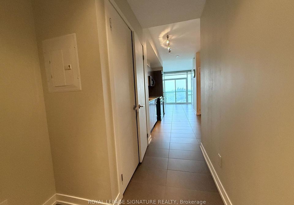 170-fort-york-boulevard-toronto-ontario-c12687170