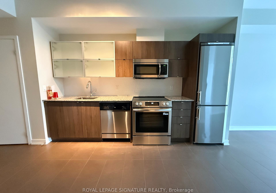 170-fort-york-boulevard-toronto-ontario-c12687170