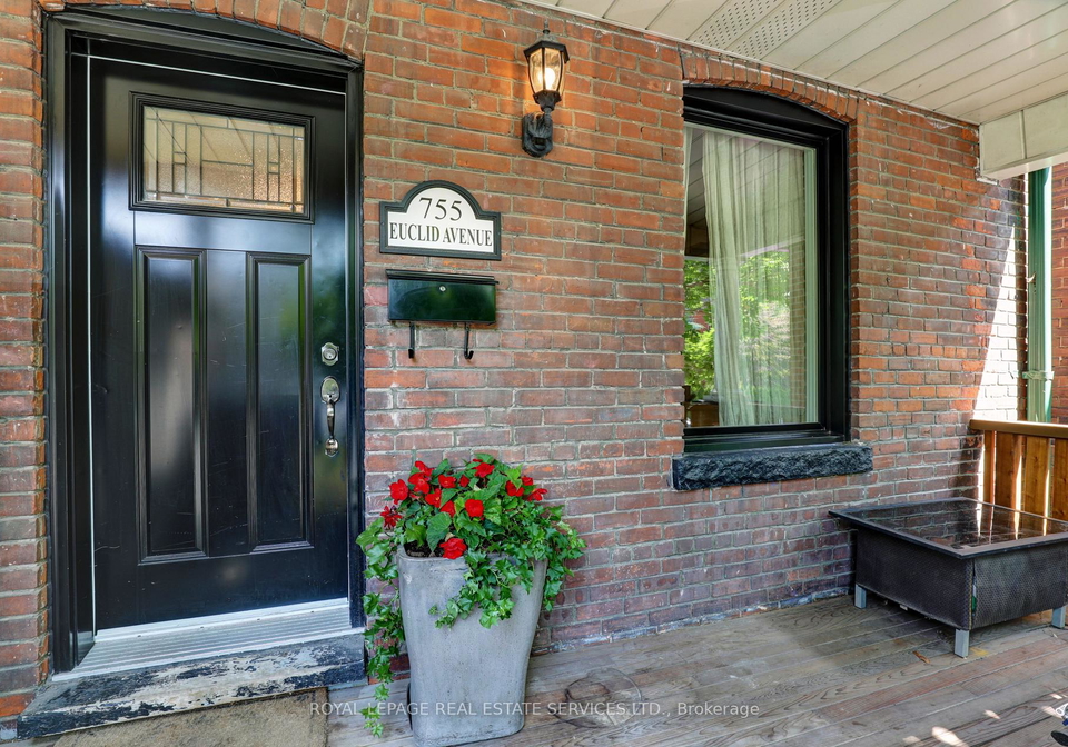 755-euclid-avenue-toronto-ontario-c12687222