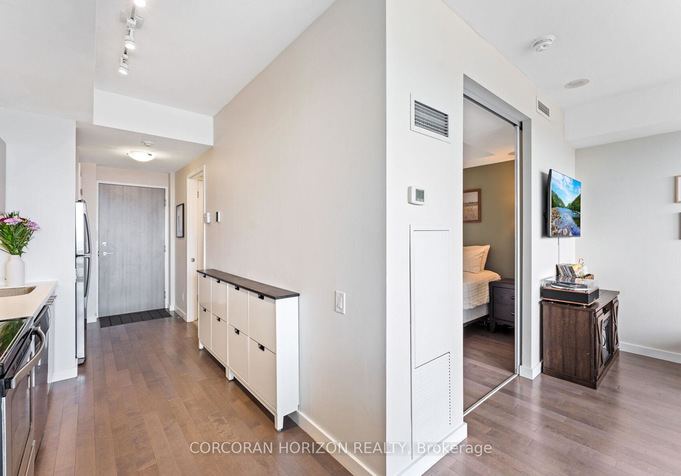 70-distillery-lane-toronto-ontario-c12687446