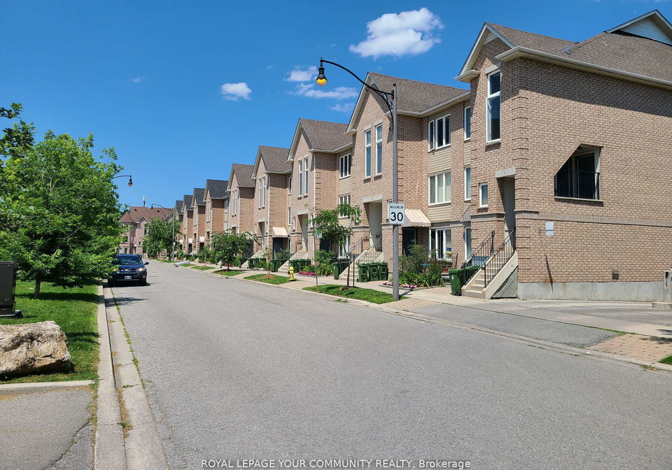 130-vanderhoof-avenue-east-york-ontario-c12687644