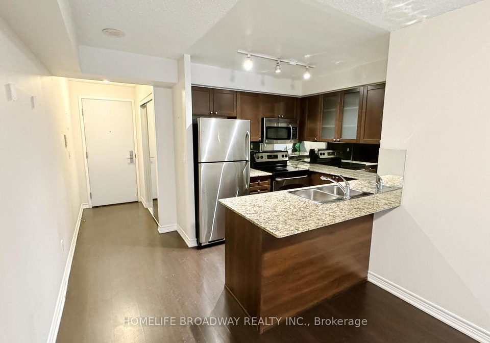761-bay-street-toronto-ontario-c12687686