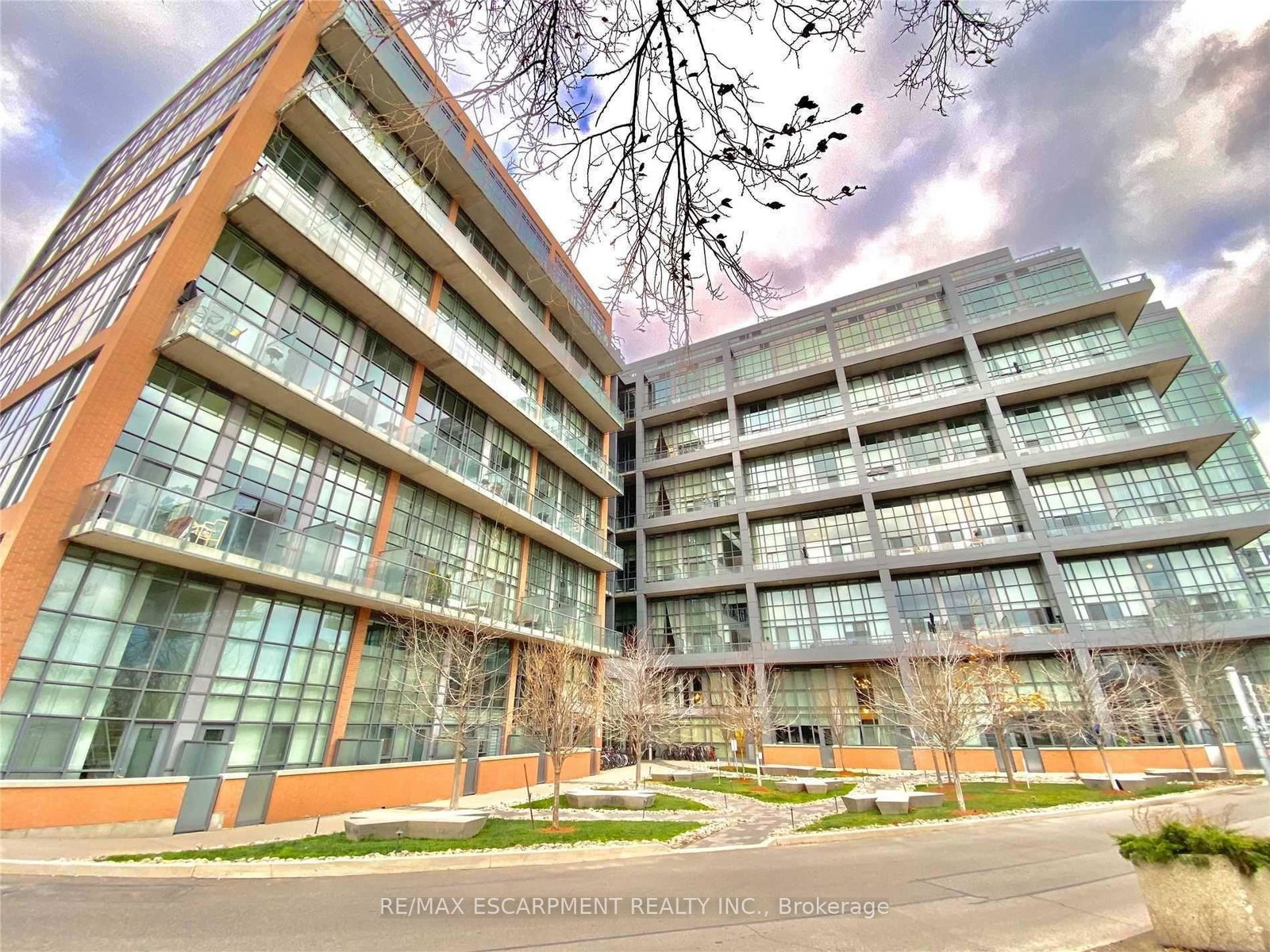 5-hanna-avenue-toronto-ontario-c12687984