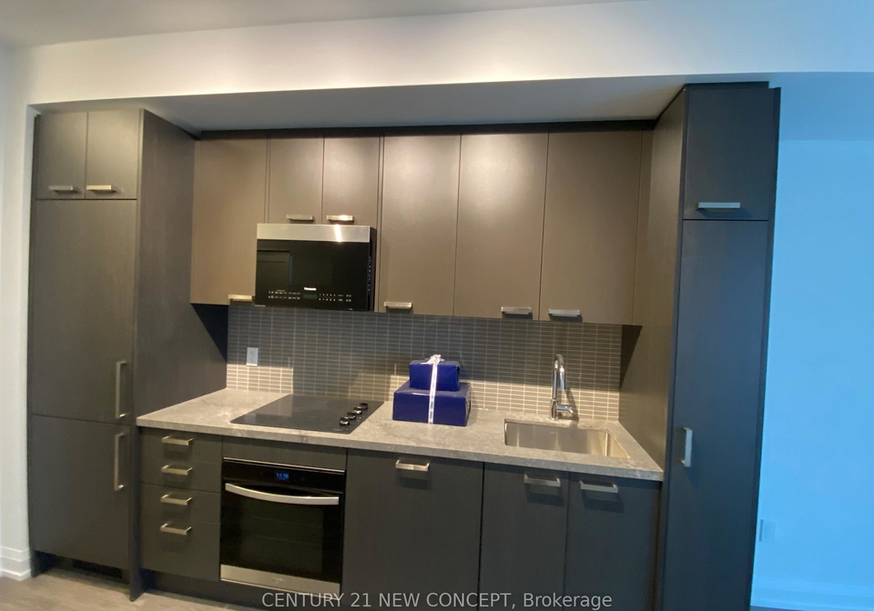 20-soudan-avenue-toronto-ontario-c12688020