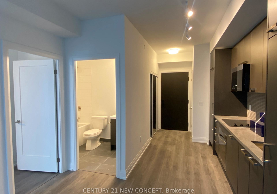 20-soudan-avenue-toronto-ontario-c12688020