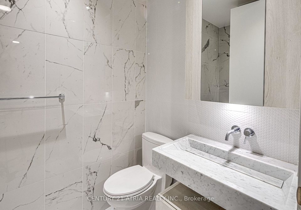11-yorkville-avenue-toronto-ontario-c12688176