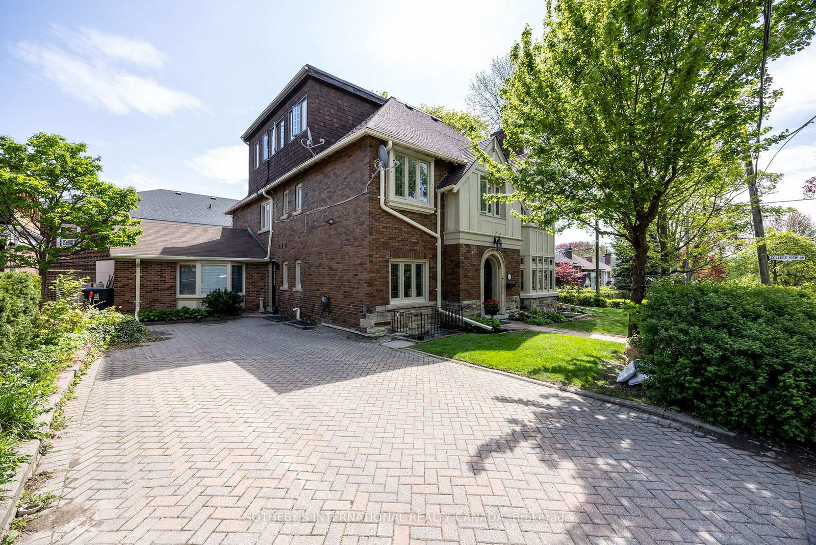 18-college-view-avenue-toronto-ontario-c12688202