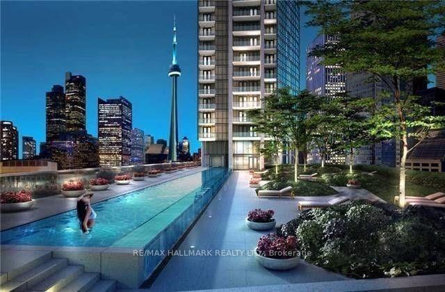 1-the-esplanade-toronto-ontario-c12688222