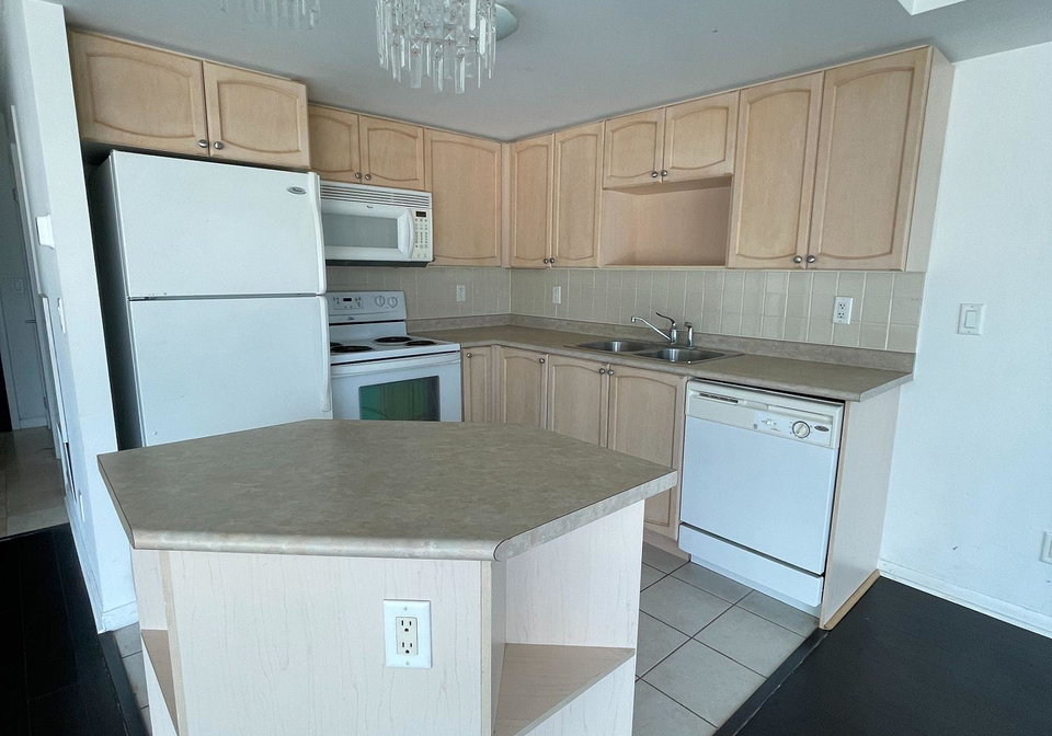 18-yonge-street-toronto-ontario-c12688460