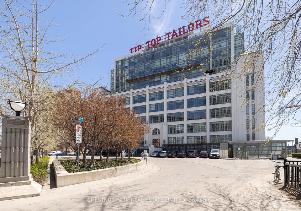 637-lakeshore-boulevard-w-toronto-ontario-c12688568