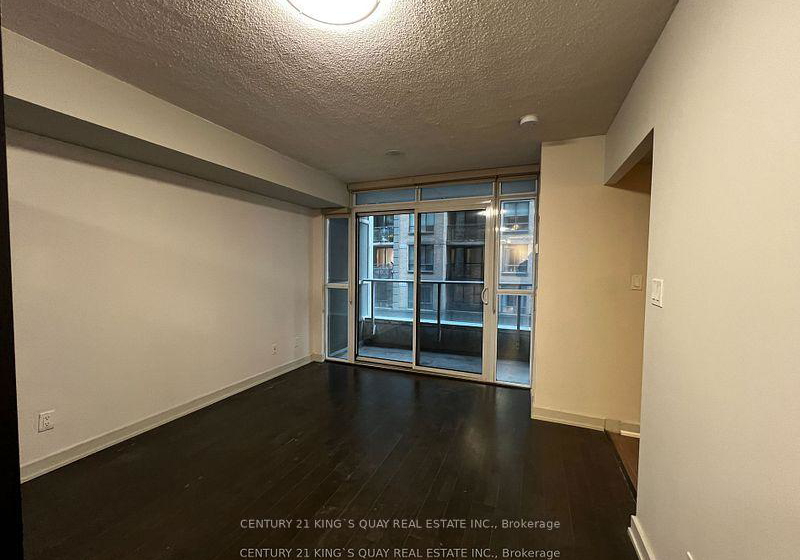126-simcoe-street-toronto-ontario-c12688628
