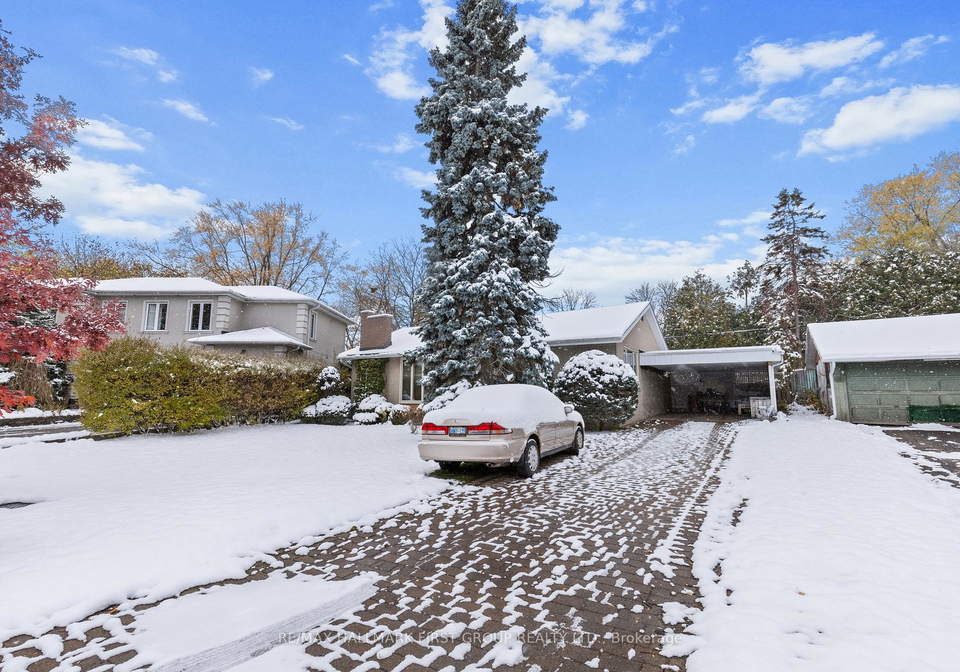 11-merredin-place-north-york-ontario-c12689096