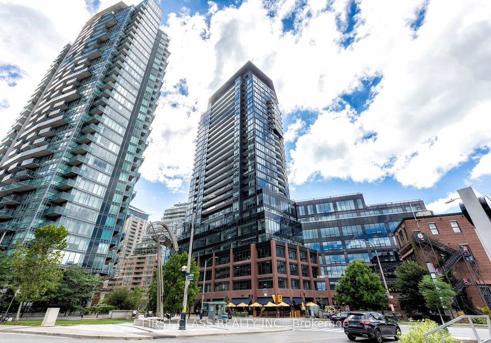 135-east-liberty-street-toronto-ontario-c12689152
