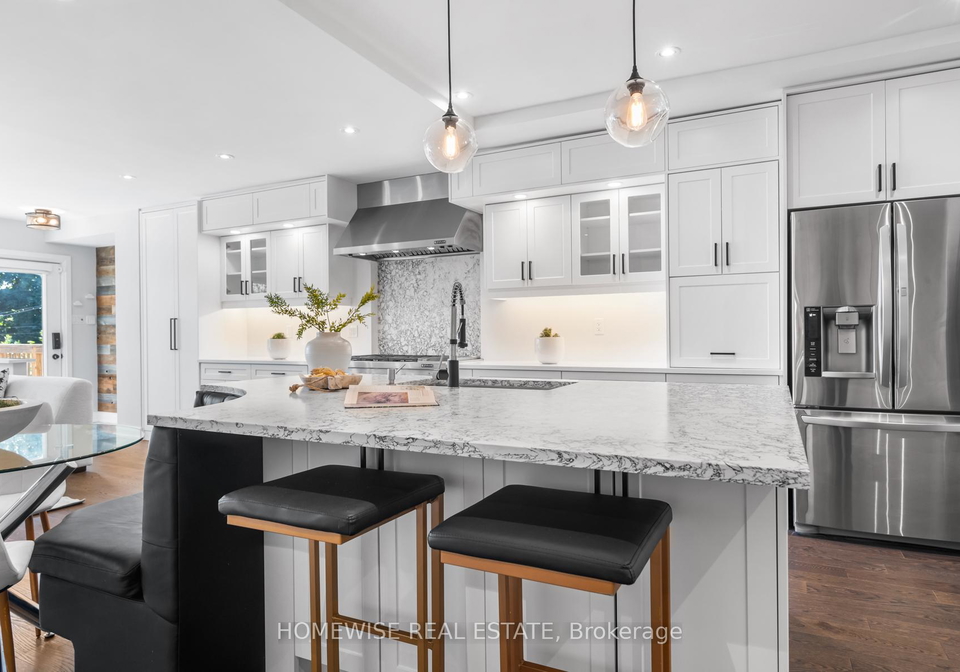 17-earnscliffe-road-toronto-ontario-c12689324