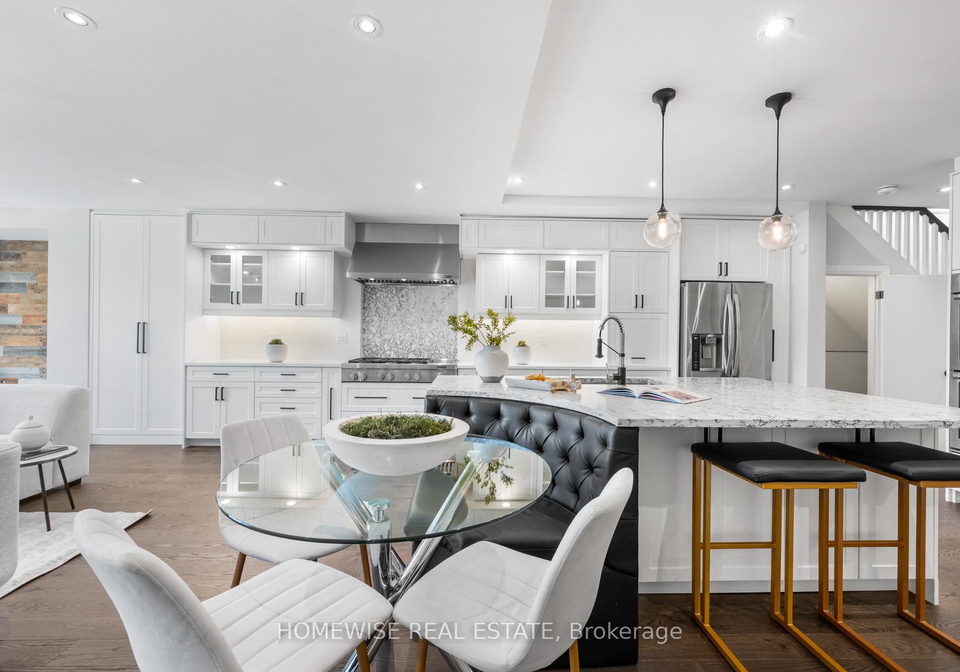 17-earnscliffe-road-toronto-ontario-c12689324