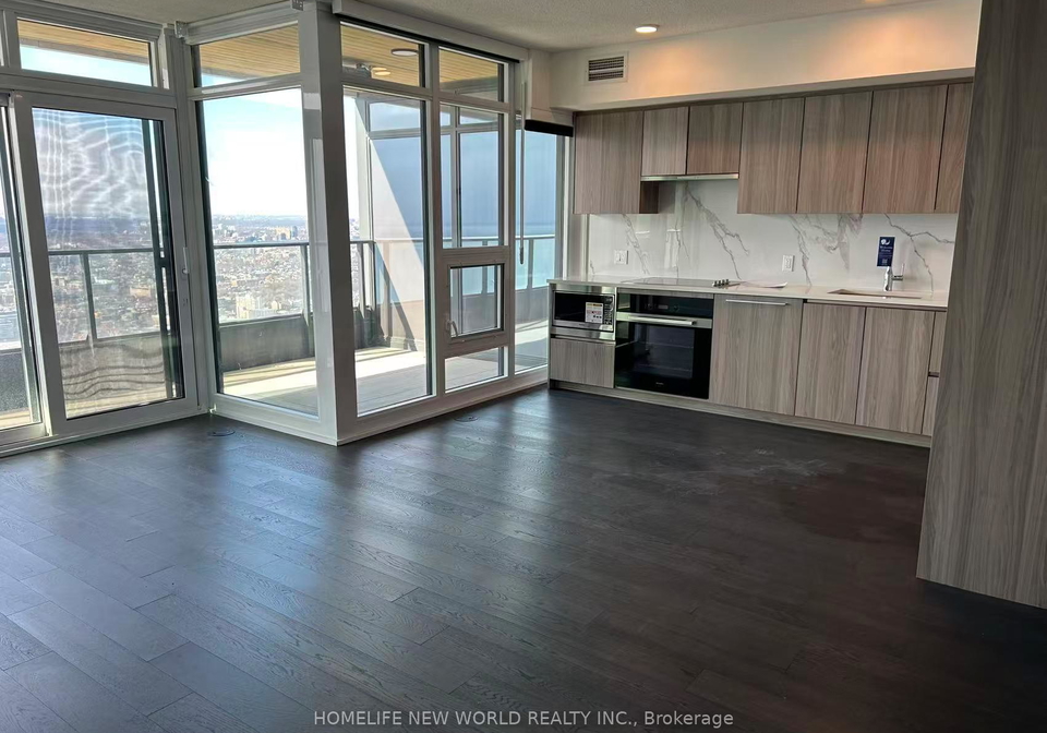 3-concord-city-place-way-toronto-ontario-c12689368