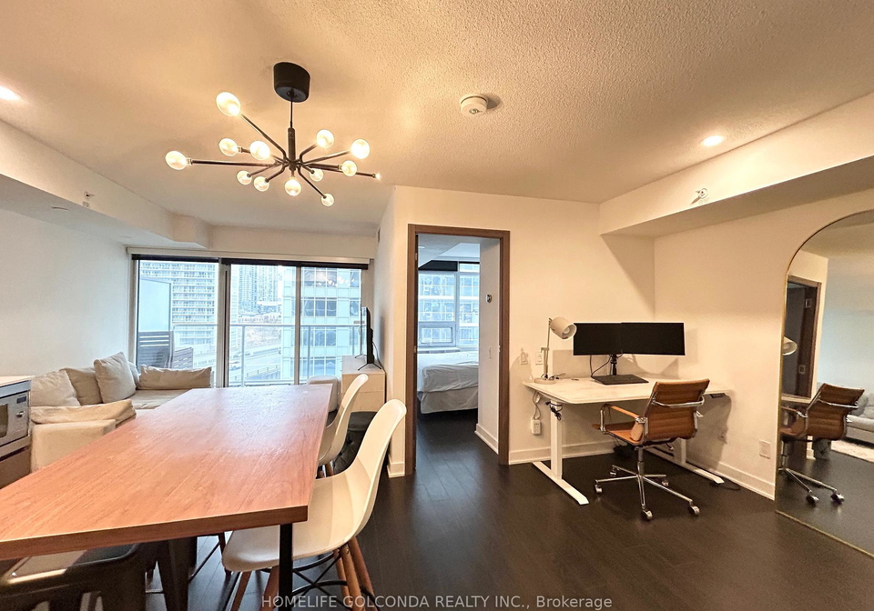 19-bathurst-street-toronto-ontario-c12689674