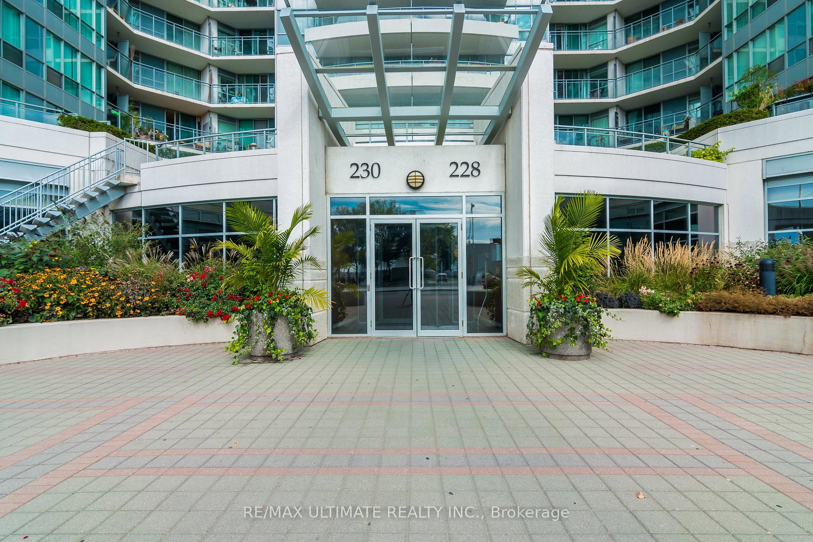 230-queens-quay-w-toronto-ontario-c12689688