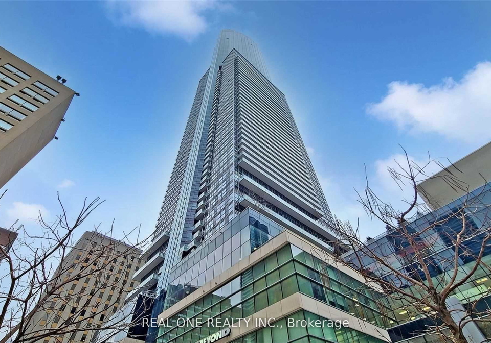 386-yonge-street-toronto-ontario-c12689726