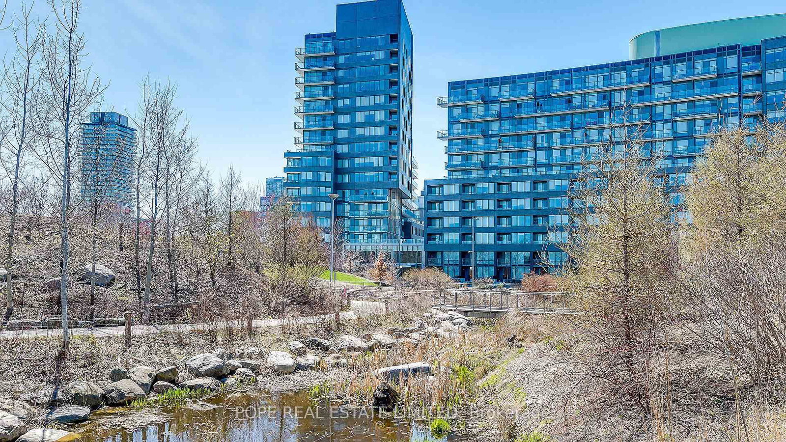 120-bayview-avenue-toronto-ontario-c12690078