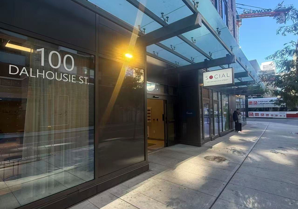 100-dalhousie-street-toronto-ontario-c12690148