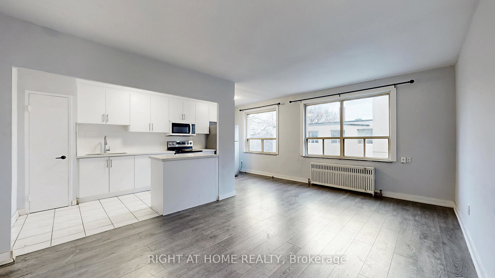896-eglinton-avenue-e-east-york-ontario-c12690328
