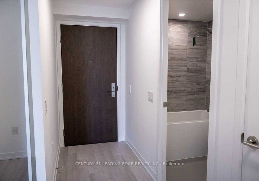 39-roehampton-avenue-toronto-ontario-c12690388