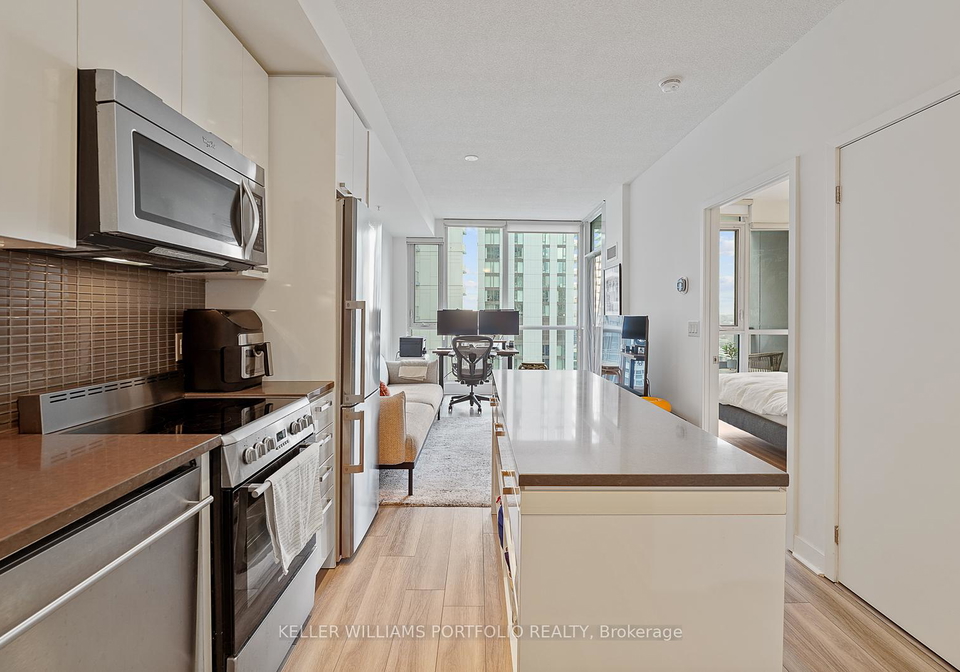 295-adelaide-street-w-toronto-ontario-c12690512