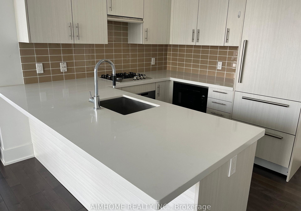 39-queens-quay-e-toronto-ontario-c12690534