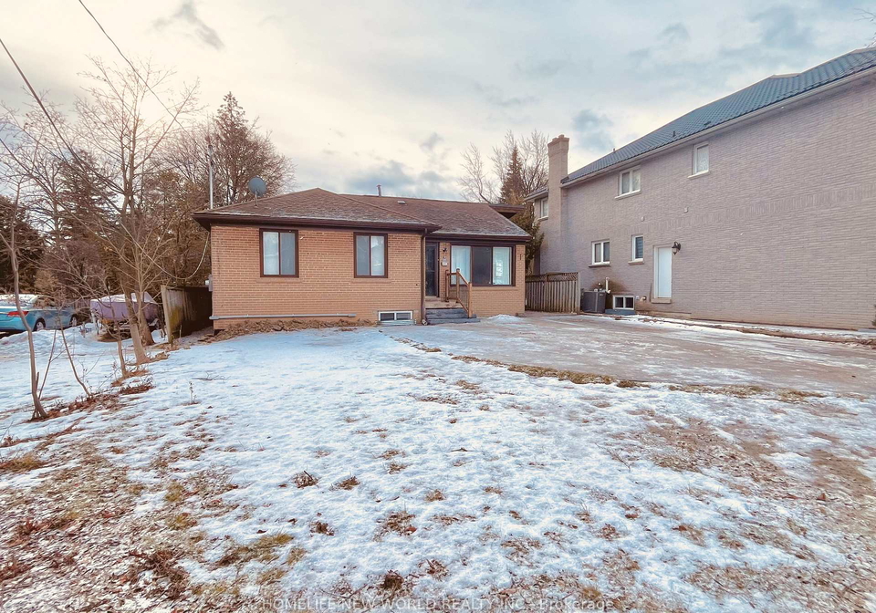 203-mckee-avenue-north-york-ontario-c12690990
