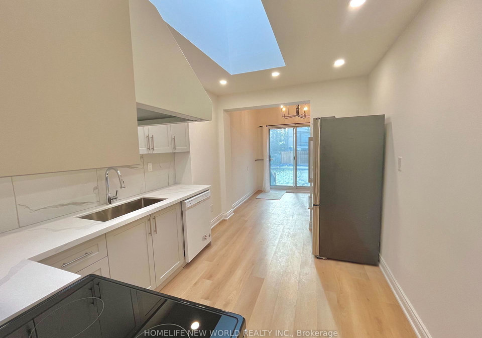 203-mckee-avenue-north-york-ontario-c12690990